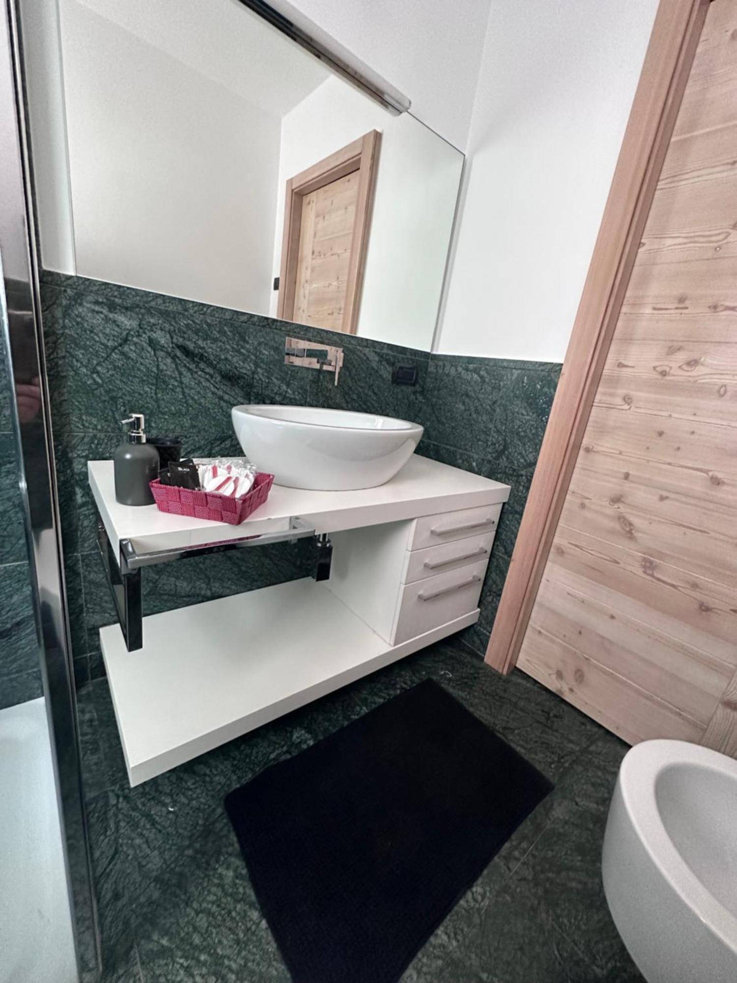 Campiglio Panorama Sul Brenta Apartment มาดอนนาดีกัมปิโญ ภายนอก รูปภาพ